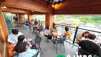 전주한옥마을카페 전망 - 전북특별자치도 전주시 전주한옥마을카페 전망 - 전북특별자치도 전주시