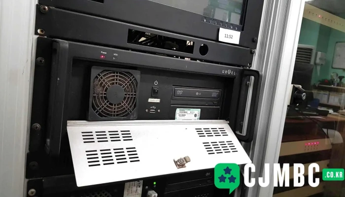 Joribkeompyuteopanmaesuri Neteuweokeugongsamic Sesting Cctv Seolcimic Yujibosu Jeonce - 용인시