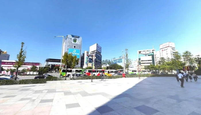 Sinsegyebaeghwajeom Gwangjusinsegyejeom Seuteuriteu Byu Mic 360deg - 서구