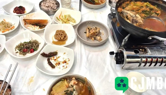 Sogcoriceuhotel Eumsigeumryo - 속초시