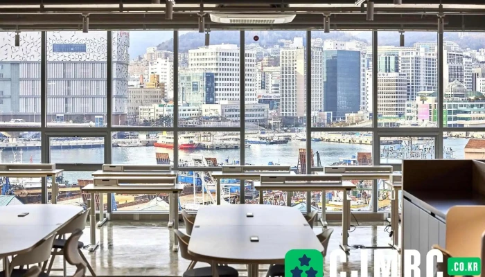 영도 더휴일 X 데스커 워케이션 센터 - 부산광역시